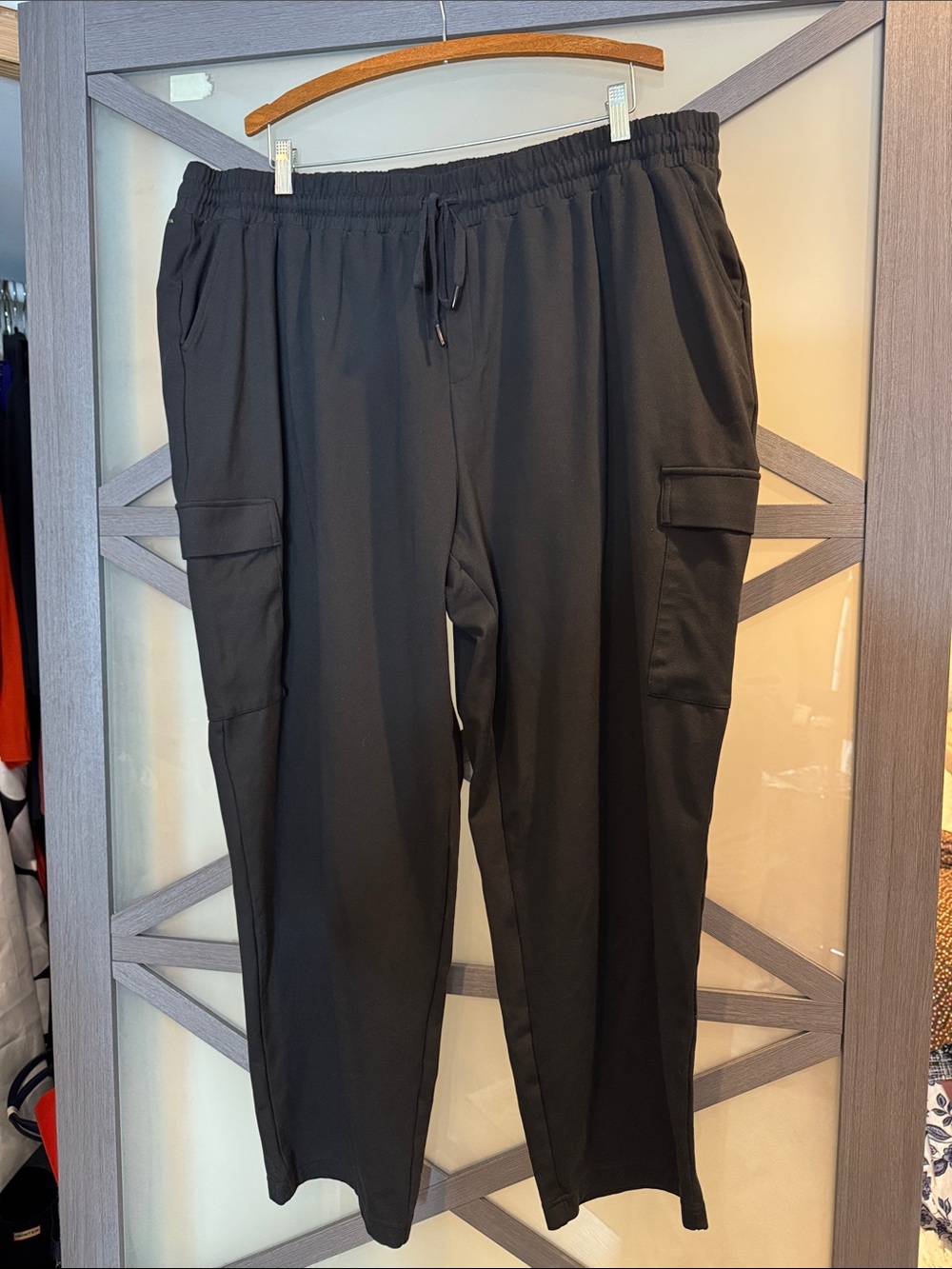 Mondetta Black Cargo Jogger Pants